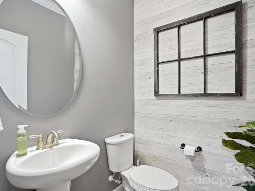 2033 Poplar Ridge Drive, Monroe, NC 28110.  MLS# CAR4358486, YatesRealty ID 8957. Half Bathroom