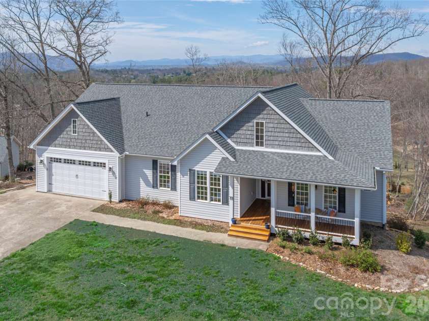 11 Briar Ridge Drive, Fairview, NC 28730.  MLS# CAR4350969, YatesRealty ID 8958. 11 Briar Ridge