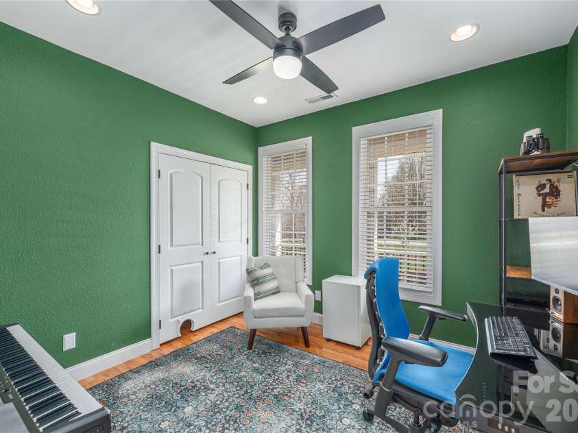 11 Briar Ridge Drive, Fairview, NC 28730.  MLS# CAR4350969, YatesRealty ID 8958. Guest Room Three