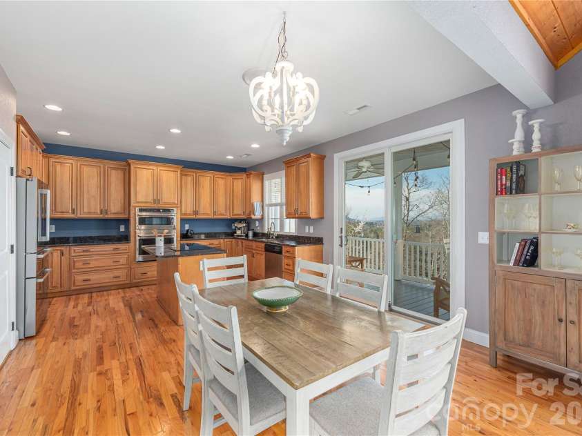 11 Briar Ridge Drive, Fairview, NC 28730.  MLS# CAR4350969, YatesRealty ID 8958. Open Kitchen