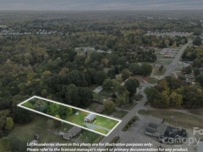 2117 Charlotte Highway, Mooresville, NC 28117.  MLS# CAR4193524, YatesRealty ID 8958. 