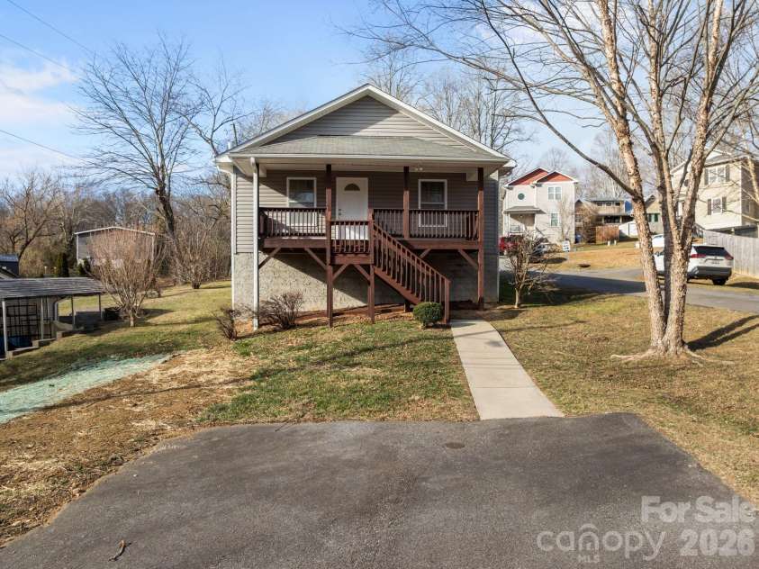 25 Byrd Road, Black Mountain, NC 28711.  MLS# CAR4338401, YatesRealty ID 8959. Front with Parking