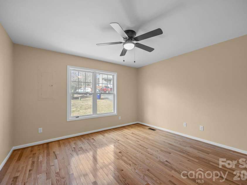 25 Byrd Road, Black Mountain, NC 28711.  MLS# CAR4338401, YatesRealty ID 8959. Primary Bedroom