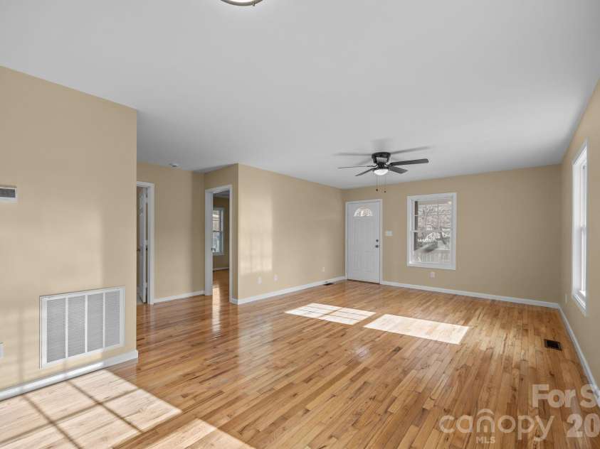 25 Byrd Road, Black Mountain, NC 28711.  MLS# CAR4338401, YatesRealty ID 8959. Split bedrooms off Living Room