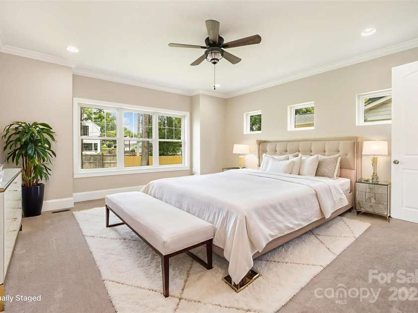 101 Mcalway Road, Charlotte, NC 28211.  MLS# CAR4275435, YatesRealty ID 896. 