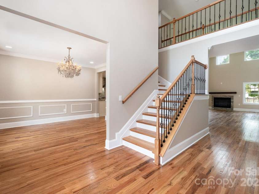 101 Mcalway Road, Charlotte, NC 28211.  MLS# CAR4275435, YatesRealty ID 896. 