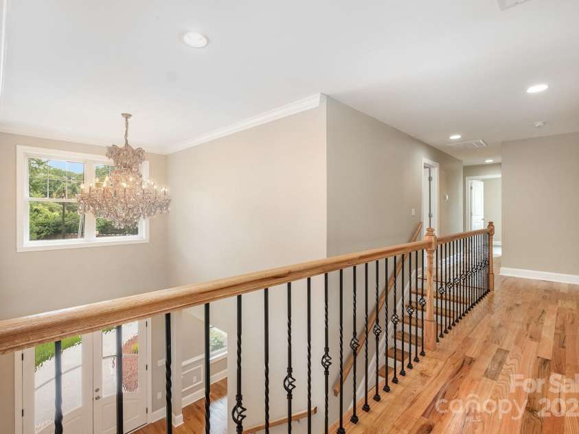 101 Mcalway Road, Charlotte, NC 28211.  MLS# CAR4275435, YatesRealty ID 896. 