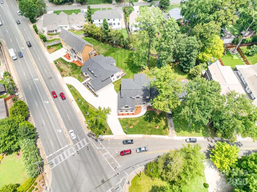 101 Mcalway Road, Charlotte, NC 28211.  MLS# CAR4275435, YatesRealty ID 896. 