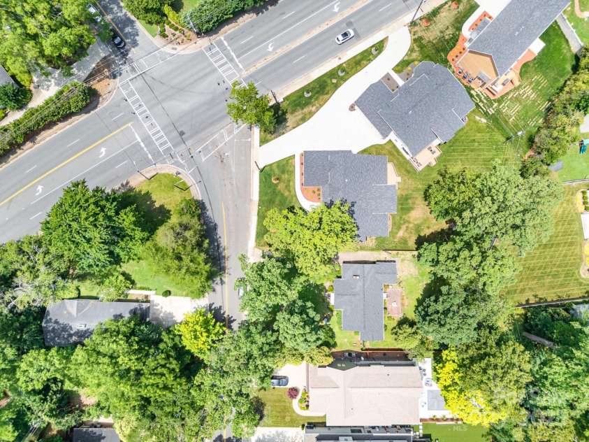 101 Mcalway Road, Charlotte, NC 28211.  MLS# CAR4275435, YatesRealty ID 896. 