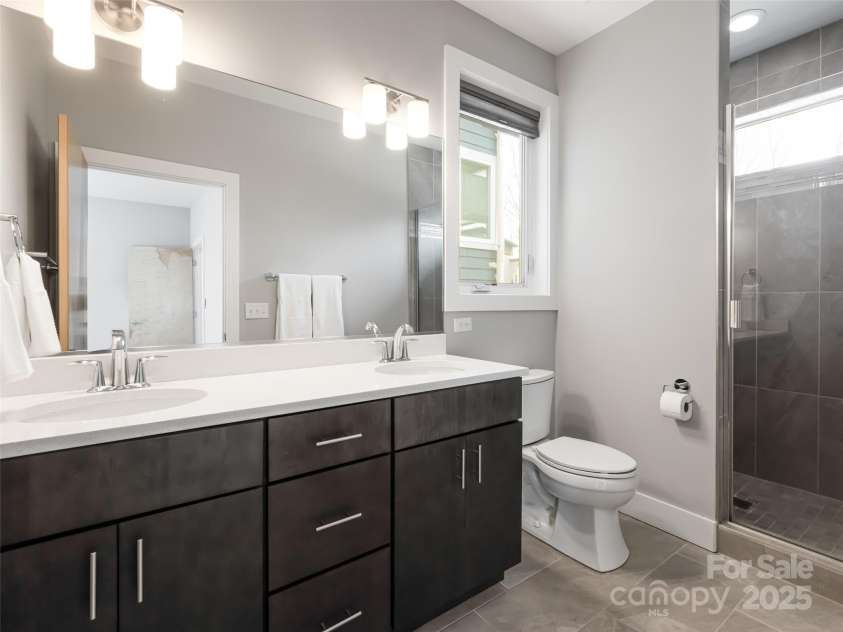 27 Mauricet Lane, Asheville, NC 28806.  MLS# CAR4321609, YatesRealty ID 896. 