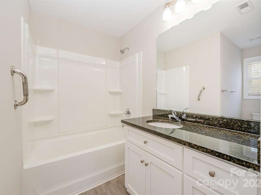 604 8th Street, Kannapolis, NC 28081.  MLS# CAR4318481, YatesRealty ID 896. 