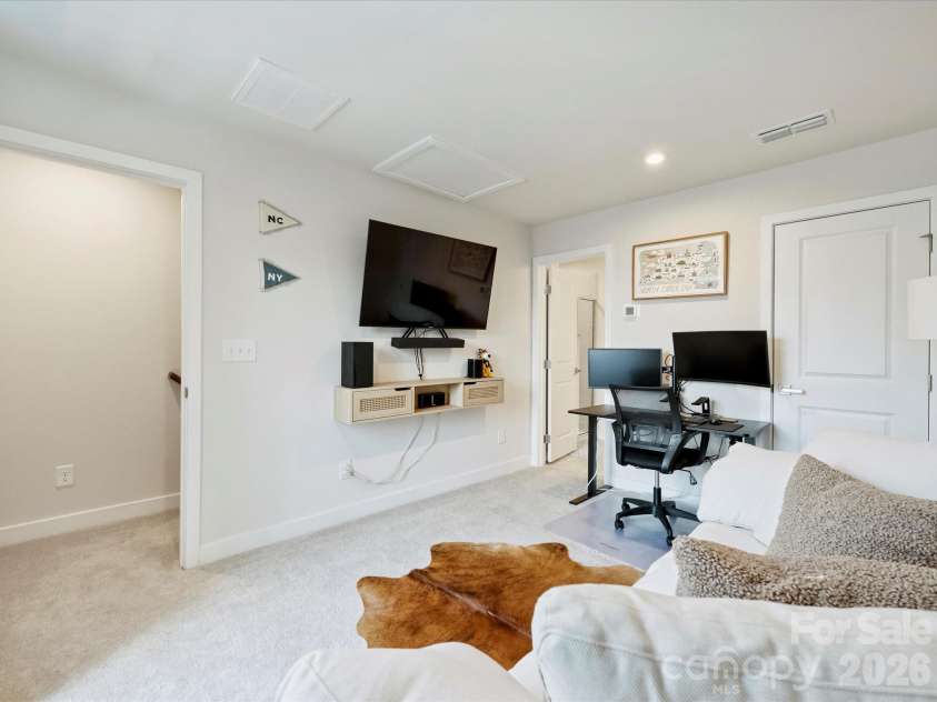 4746 Chastain Avenue, Charlotte, NC 28217.  MLS# CAR4344593, YatesRealty ID 8960. 