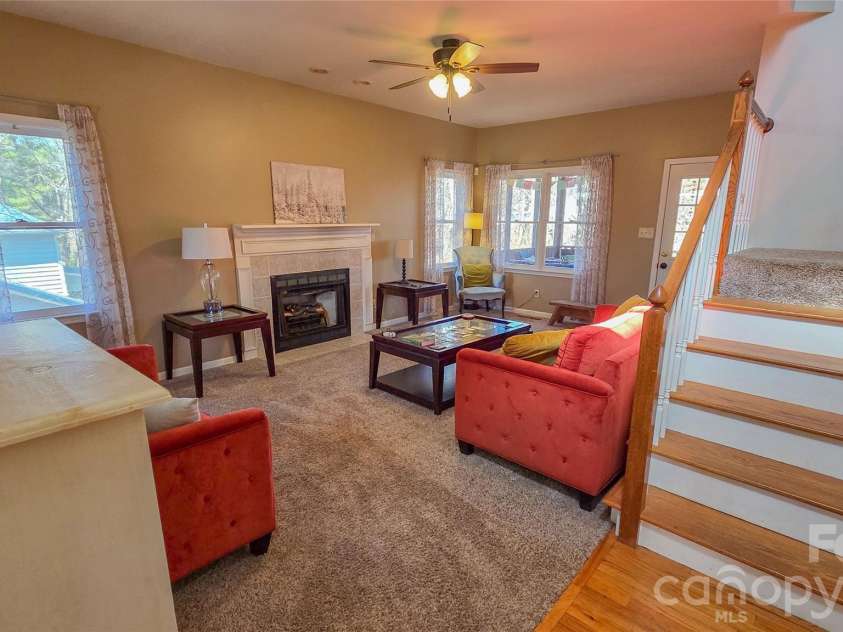 28 Sweetbriar Court, Asheville, NC 28803.  MLS# CAR4343208, YatesRealty ID 8961. 