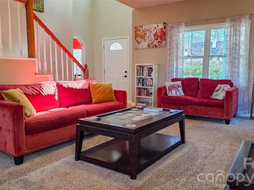 28 Sweetbriar Court, Asheville, NC 28803.  MLS# CAR4343208, YatesRealty ID 8961. 