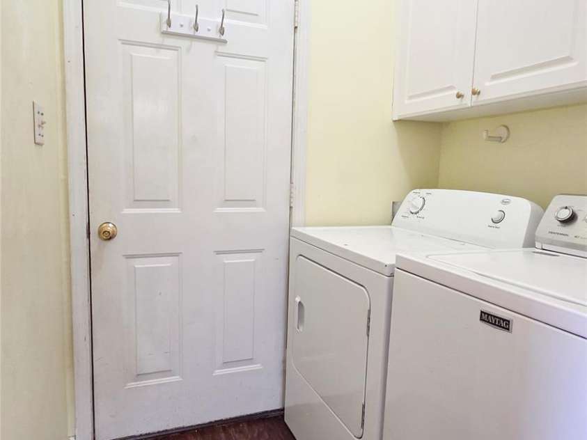 28 Sweetbriar Court, Asheville, NC 28803.  MLS# CAR4343208, YatesRealty ID 8961. 