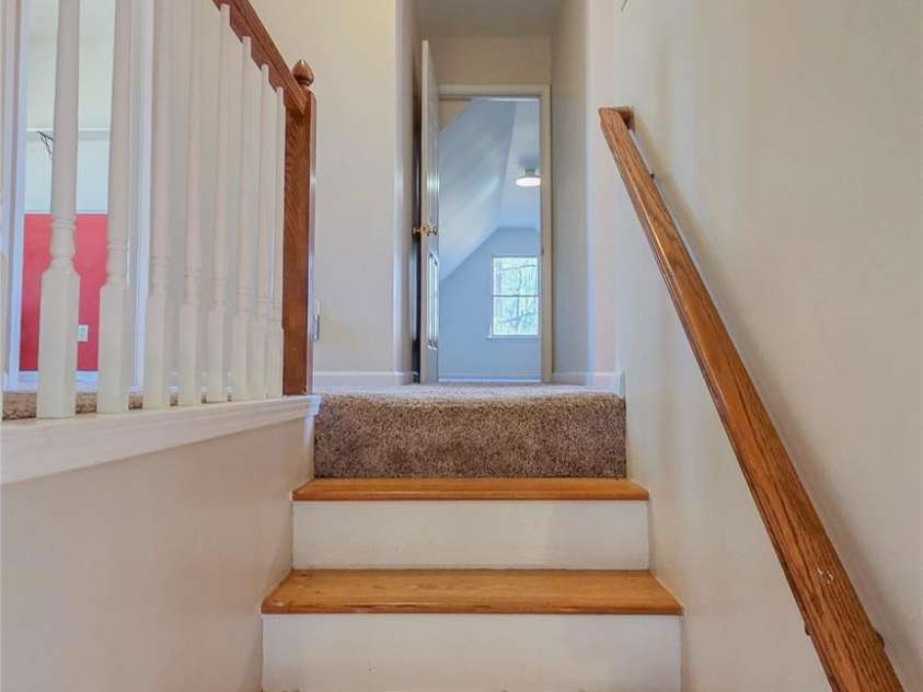 28 Sweetbriar Court, Asheville, NC 28803.  MLS# CAR4343208, YatesRealty ID 8961. 
