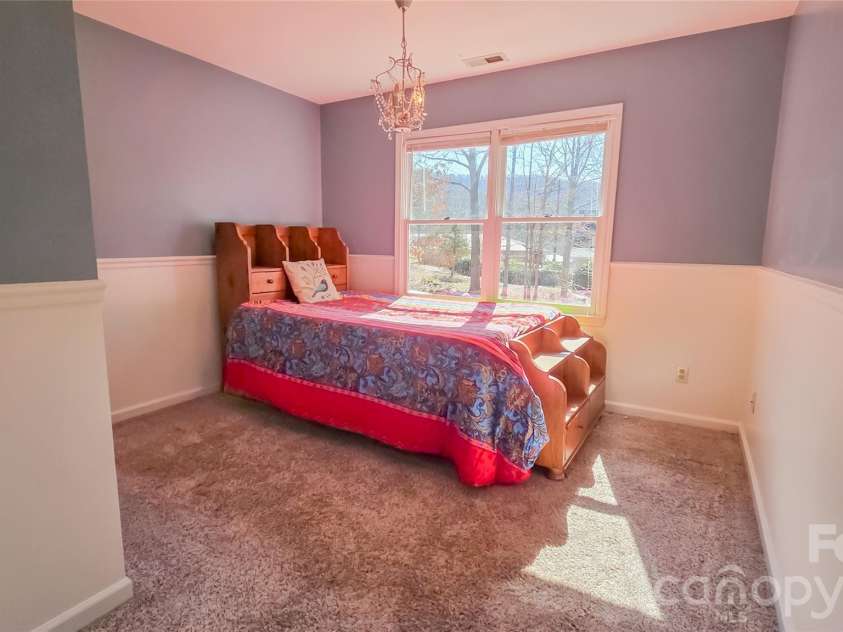 28 Sweetbriar Court, Asheville, NC 28803.  MLS# CAR4343208, YatesRealty ID 8961. 
