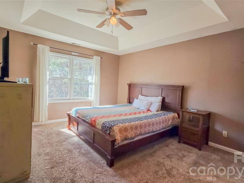 28 Sweetbriar Court, Asheville, NC 28803.  MLS# CAR4343208, YatesRealty ID 8961. 