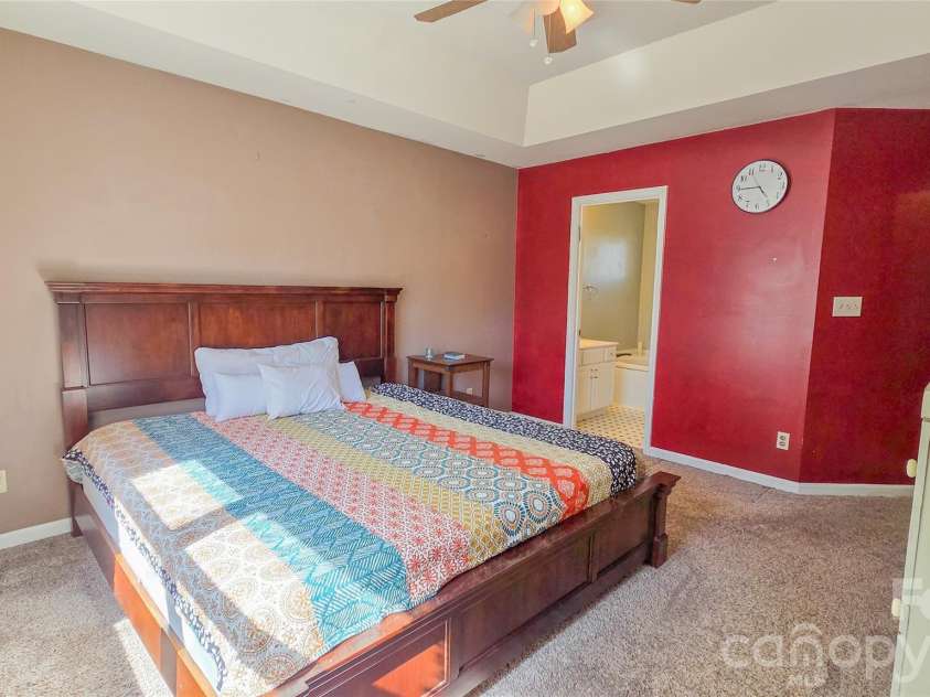 28 Sweetbriar Court, Asheville, NC 28803.  MLS# CAR4343208, YatesRealty ID 8961. 