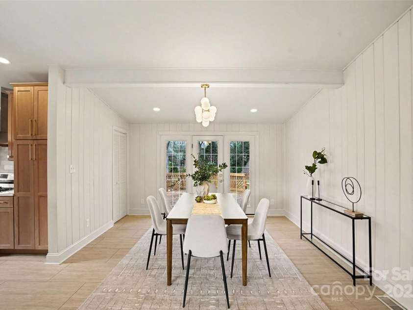 6738 Starcrest Drive, Charlotte, NC 28210.  MLS# CAR4333607, YatesRealty ID 8962. 