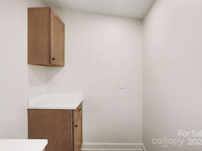 6738 Starcrest Drive, Charlotte, NC 28210.  MLS# CAR4333607, YatesRealty ID 8962. 