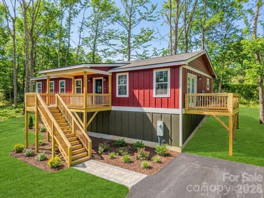 1458 Pickens Highway, Rosman, NC 28772.  MLS# CAR4364854, YatesRealty ID 8963. 