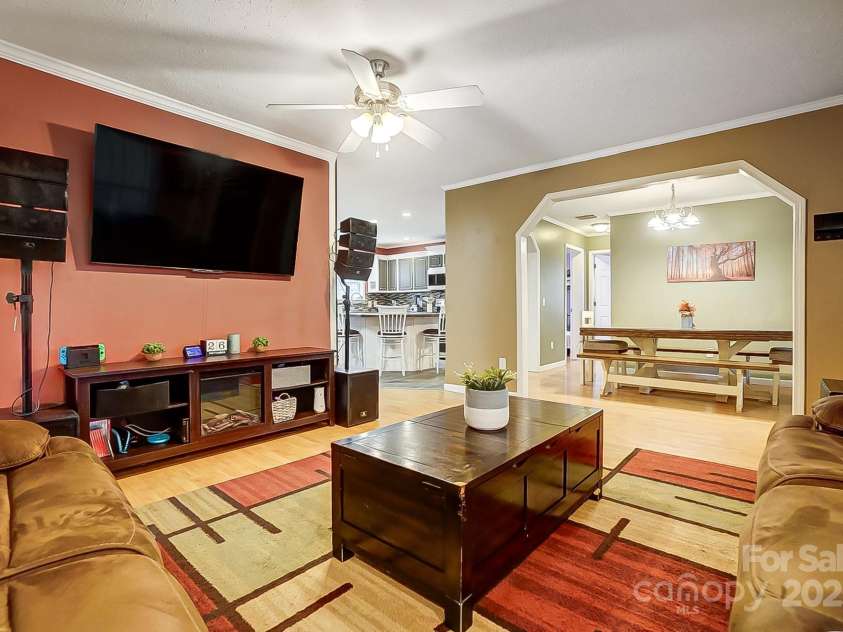 4450 Dobys Bridge Road, Fort Mill, SC 29707.  MLS# CAR4203686, YatesRealty ID 8963. 