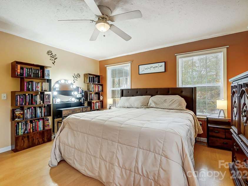 4450 Dobys Bridge Road, Fort Mill, SC 29707.  MLS# CAR4203686, YatesRealty ID 8963. 