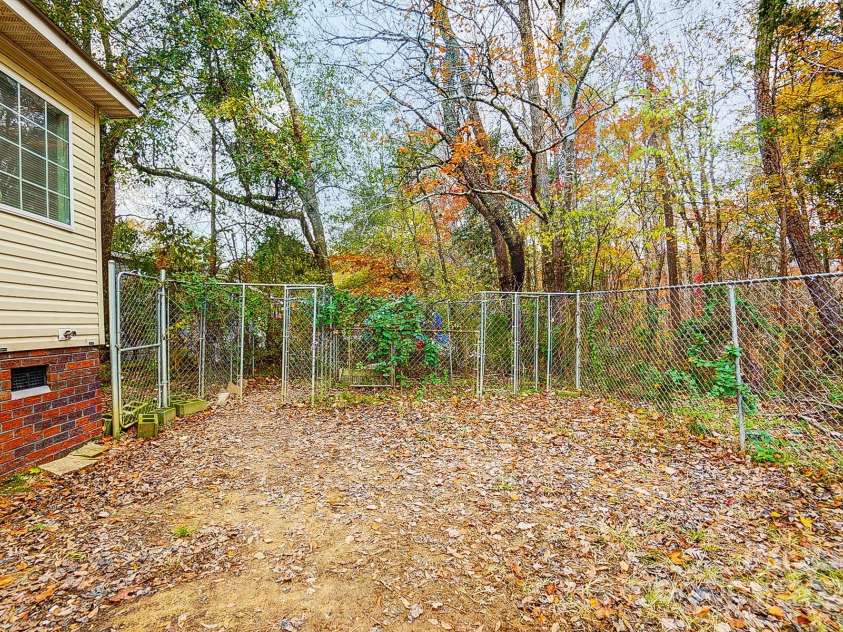 4450 Dobys Bridge Road, Fort Mill, SC 29707.  MLS# CAR4203686, YatesRealty ID 8963. 