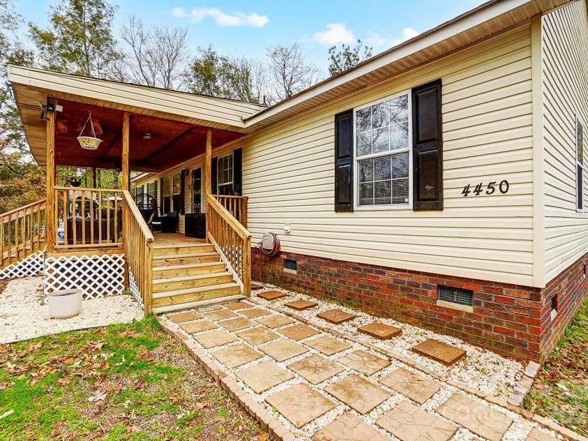 4450 Dobys Bridge Road, Fort Mill, SC 29707.  MLS# CAR4203686, YatesRealty ID 8963. 