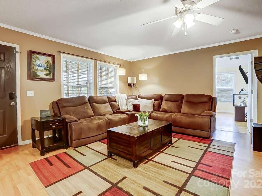 4450 Dobys Bridge Road, Fort Mill, SC 29707.  MLS# CAR4203686, YatesRealty ID 8963. Family room