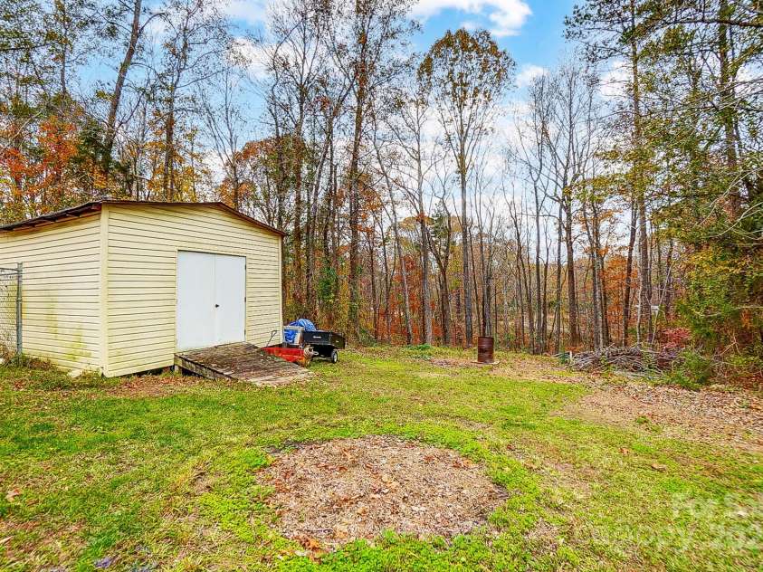 4450 Dobys Bridge Road, Fort Mill, SC 29707.  MLS# CAR4203686, YatesRealty ID 8963. Workshop