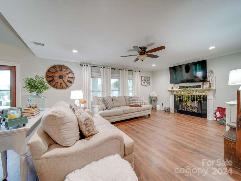 540 Harbor Road, Norwood, NC 28128.  MLS# CAR4182379, YatesRealty ID 8964. 
