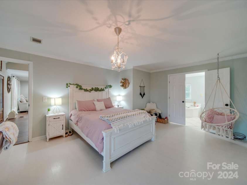 540 Harbor Road, Norwood, NC 28128.  MLS# CAR4182379, YatesRealty ID 8964. 