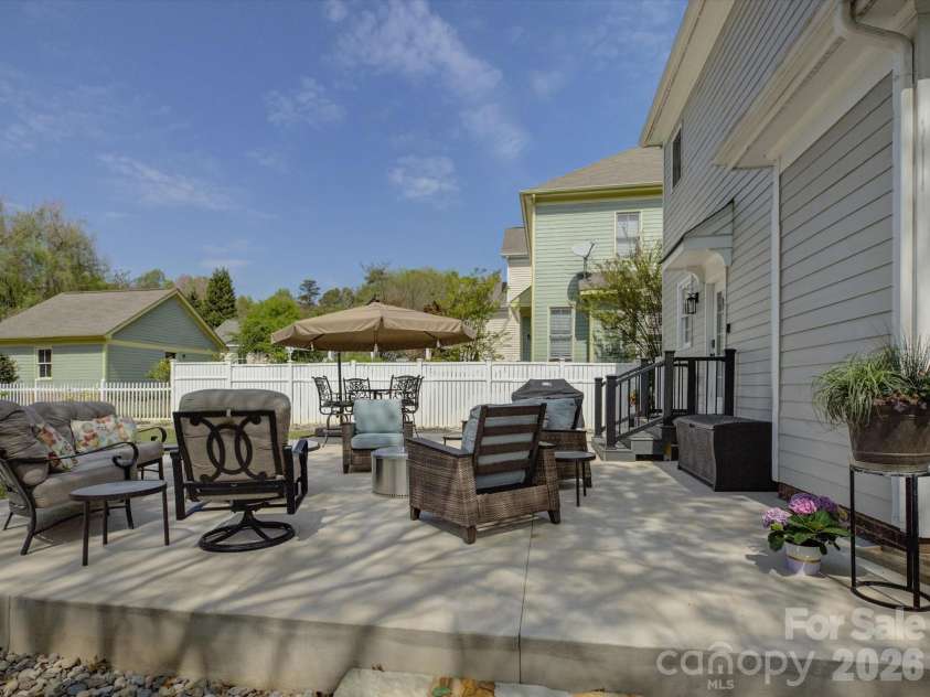 1305 Barnett Woods Crossing, Fort Mill, SC 29708.  MLS# CAR4363632, YatesRealty ID 8965. 