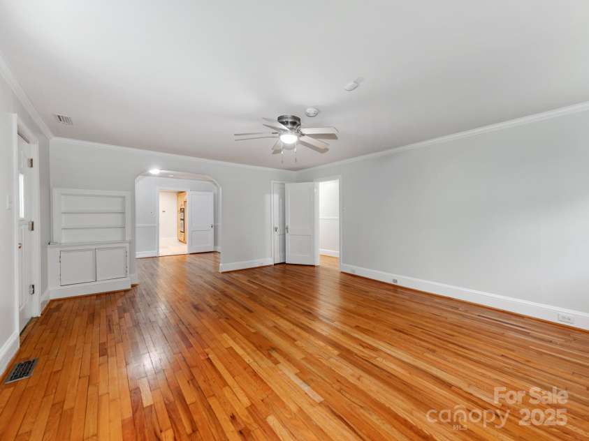 1113 Gregory Lane, Statesville, NC 28677.  MLS# CAR4243559, YatesRealty ID 8966. 