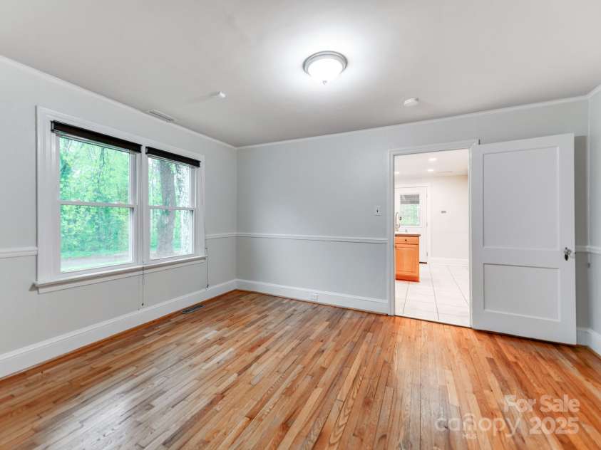 1113 Gregory Lane, Statesville, NC 28677.  MLS# CAR4243559, YatesRealty ID 8966. 