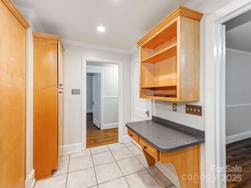 1113 Gregory Lane, Statesville, NC 28677.  MLS# CAR4243559, YatesRealty ID 8966. 