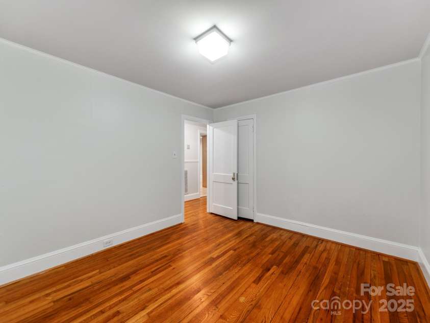 1113 Gregory Lane, Statesville, NC 28677.  MLS# CAR4243559, YatesRealty ID 8966. 