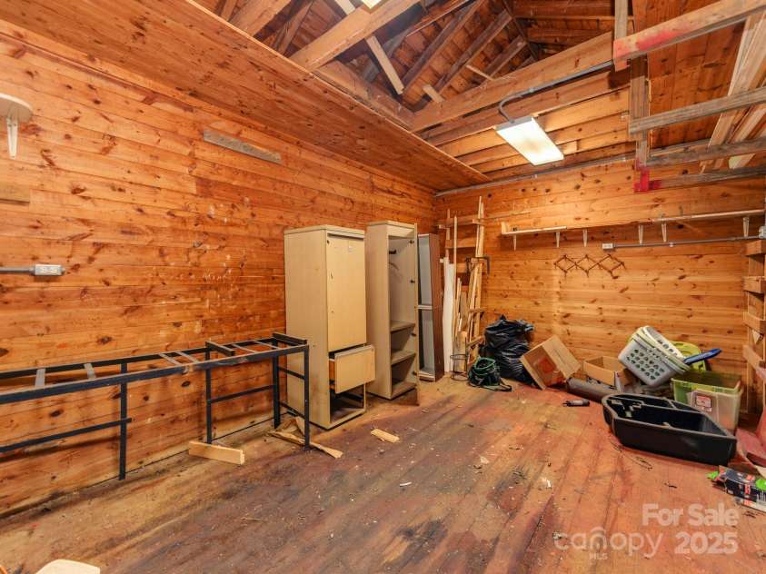 1113 Gregory Lane, Statesville, NC 28677.  MLS# CAR4243559, YatesRealty ID 8966. 