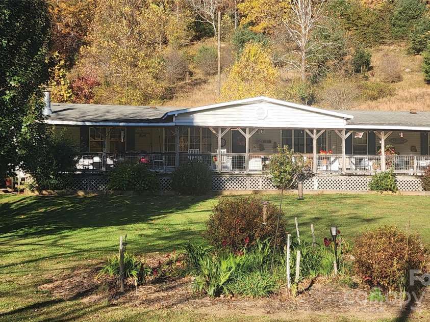 141 Hungry Creek Road, Canton, NC 28716.  MLS# CAR4316730, YatesRealty ID 8966. 