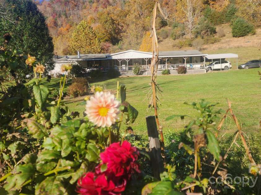 141 Hungry Creek Road, Canton, NC 28716.  MLS# CAR4316730, YatesRealty ID 8966. 