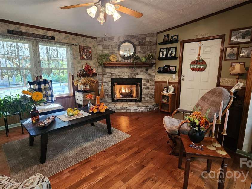 141 Hungry Creek Road, Canton, NC 28716.  MLS# CAR4316730, YatesRealty ID 8966. 