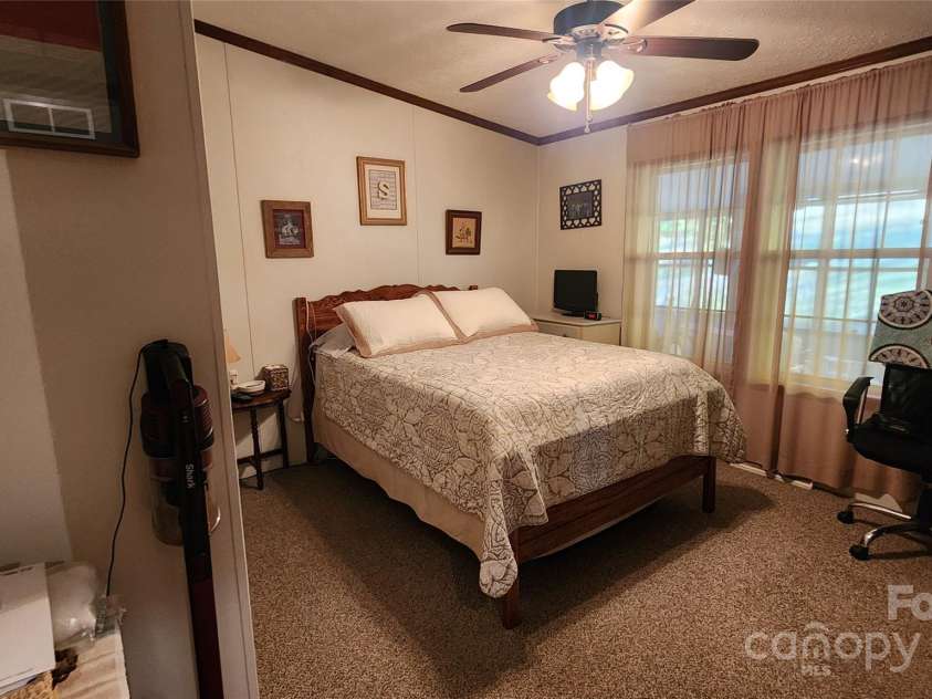 141 Hungry Creek Road, Canton, NC 28716.  MLS# CAR4316730, YatesRealty ID 8966. 