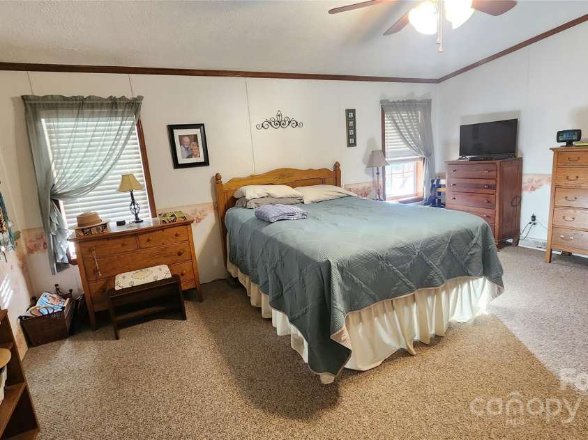 141 Hungry Creek Road, Canton, NC 28716.  MLS# CAR4316730, YatesRealty ID 8966. 