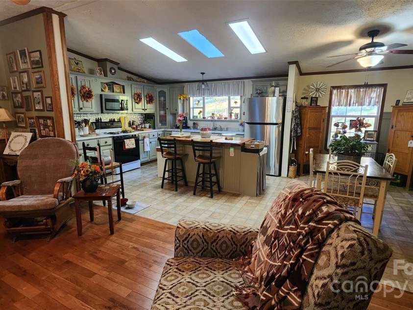 141 Hungry Creek Road, Canton, NC 28716.  MLS# CAR4316730, YatesRealty ID 8966. 