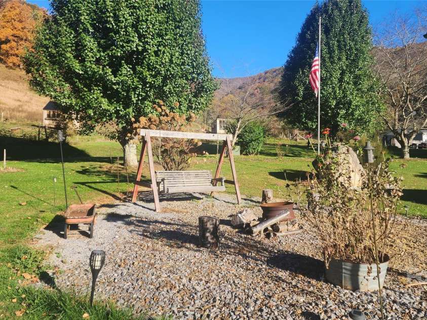 141 Hungry Creek Road, Canton, NC 28716.  MLS# CAR4316730, YatesRealty ID 8966. 