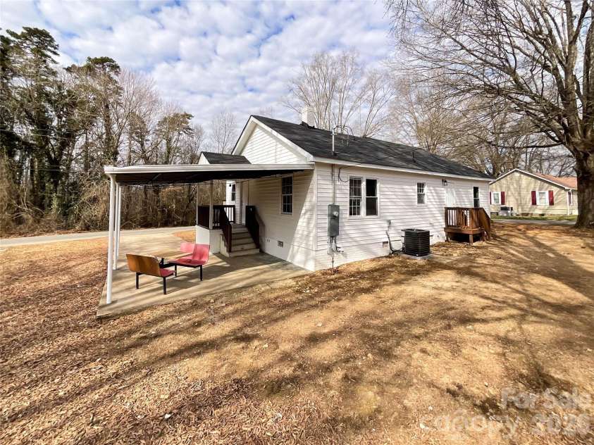 307 Arey Avenue, Albemarle, NC 28001.  MLS# CAR4343969, YatesRealty ID 8967. 