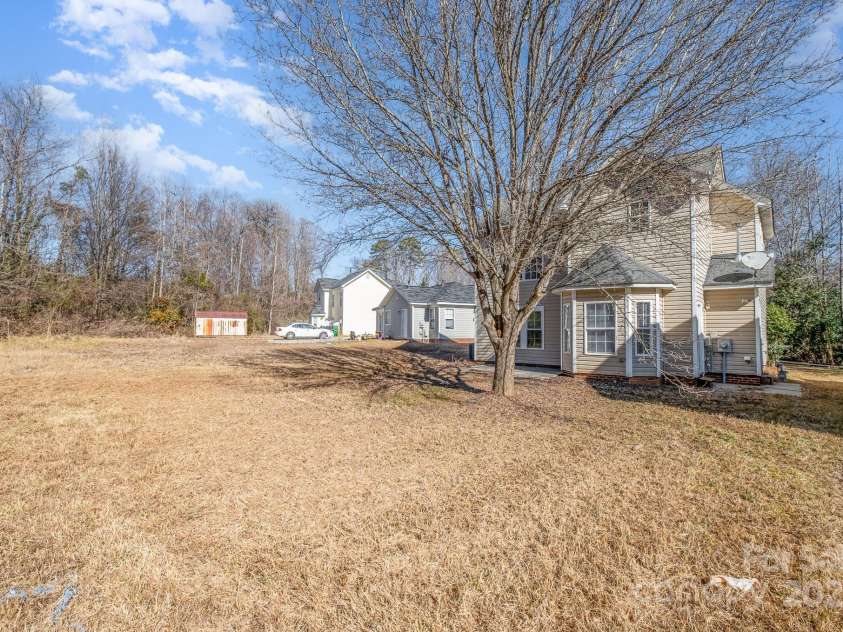 3821 Bullard Street, Charlotte, NC 28208.  MLS# CAR4218607, YatesRealty ID 8967. 