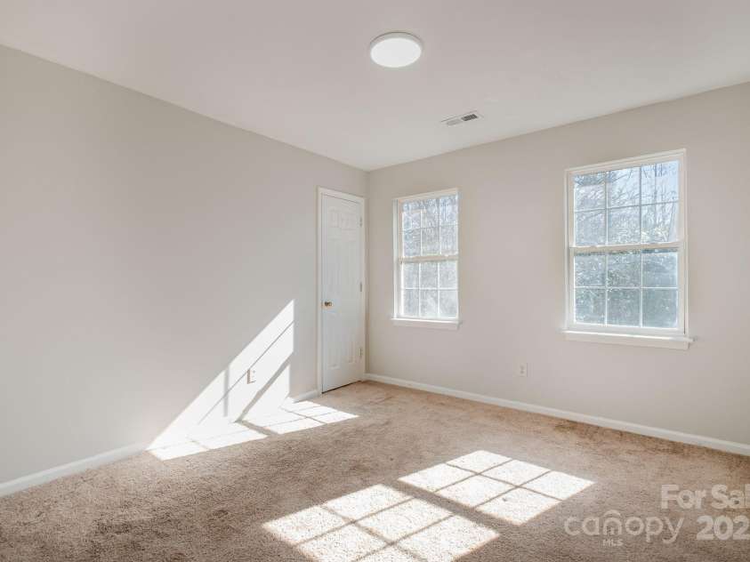 3821 Bullard Street, Charlotte, NC 28208.  MLS# CAR4218607, YatesRealty ID 8967. 